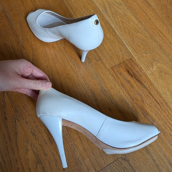 Cosmoparis Peep Toe Bridal Off White Ivory Leather Heels Size 9.5 - Picture 7 of 16